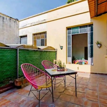1 Guadalajara Corazon Del Centro Historico Hospedate En Una Casa Antigua En Una Habitacion Sencilla Con Areas Comunes Y Banos Compartidas المظهر الخارجي الصورة