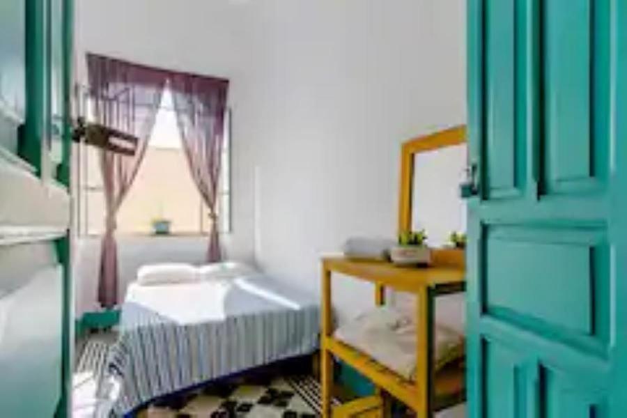 1 Guadalajara Corazon Del Centro Historico Hospedate En Una Casa Antigua En Una Habitacion Sencilla Con Areas Comunes Y Banos Compartidas المظهر الخارجي الصورة